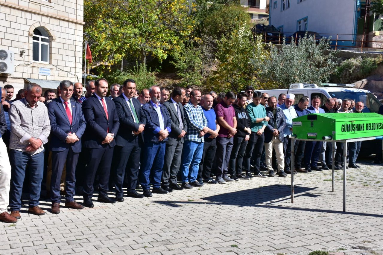 BAŞKANIMIZ, HÜSNİYE ŞANLITÜRK VE RECEP YAYLA’YI EBEDİYETE UĞURLADI