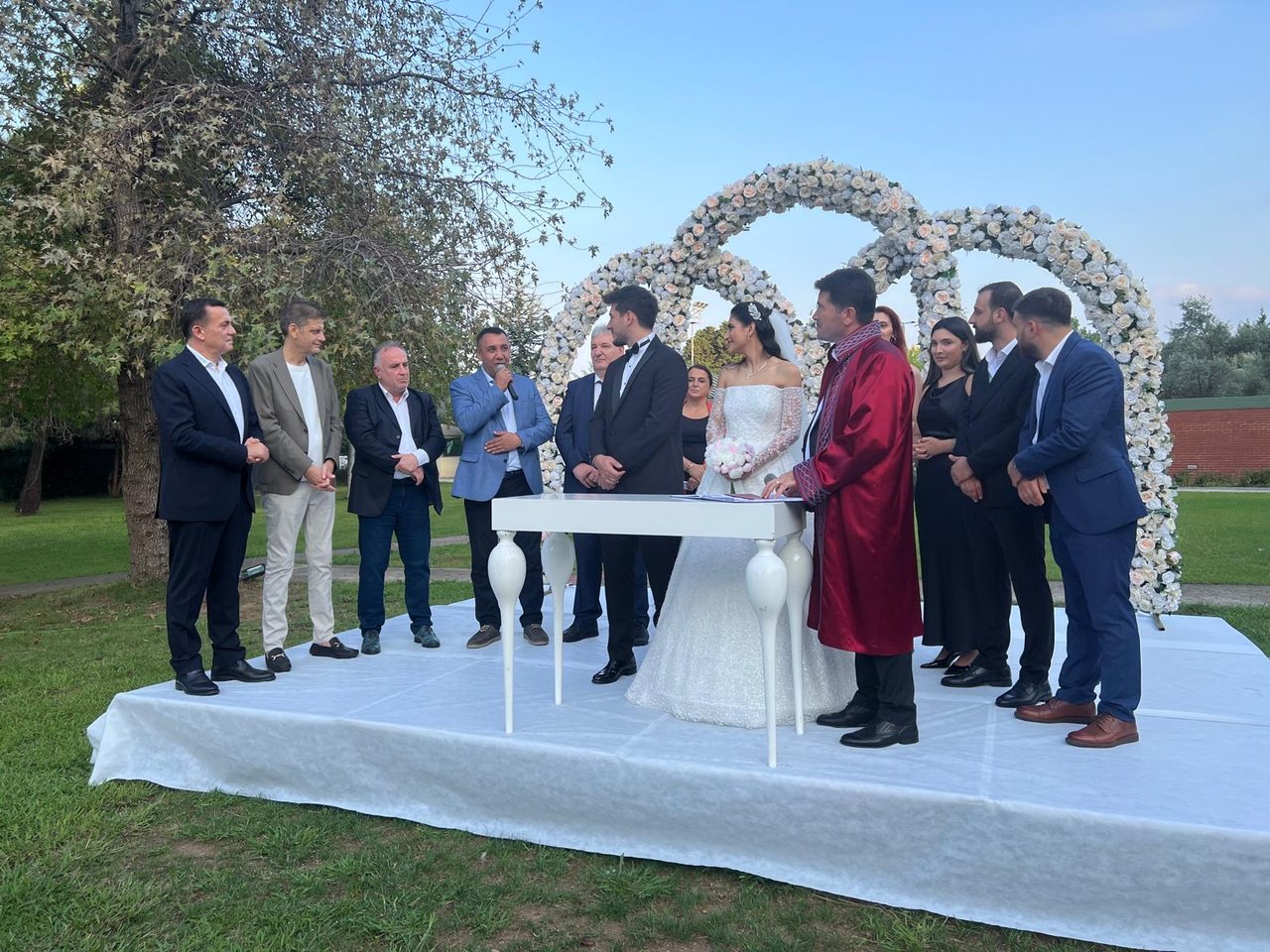 BAŞKANIMIZ, İNCİ AKSU VE FURKAN BIYIK KARDEŞLERİMİZİN NİKAH ŞAHİDİ OLDU