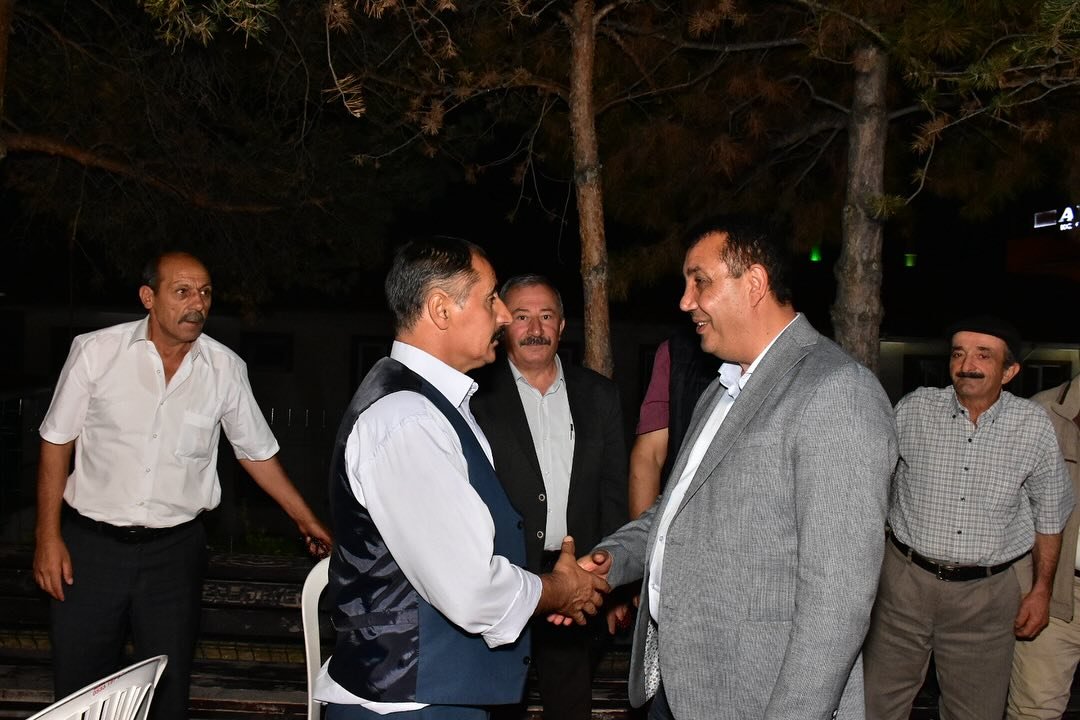 BAŞKANIMIZ, MİNE DEMİREL VE SEFA TAŞ KARDEŞLERİMİZİN DÜĞÜN MERASİMLERİNE KATILDI