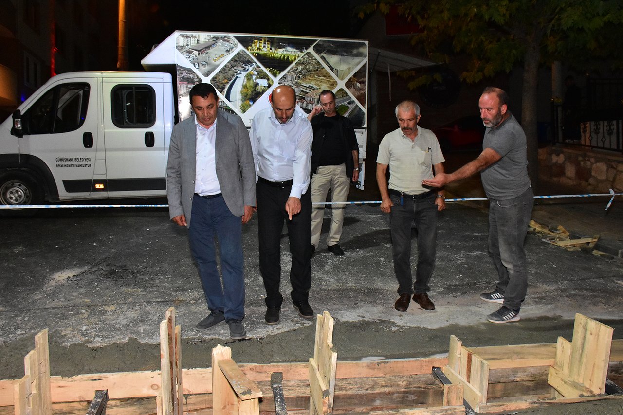BAŞKANIMIZ, SEBAHATTİNAYTAÇCADDESİ’NDEGERÇEKLEŞTİRİLENÇALIŞMAYIYERİNDEİNCELEDİ