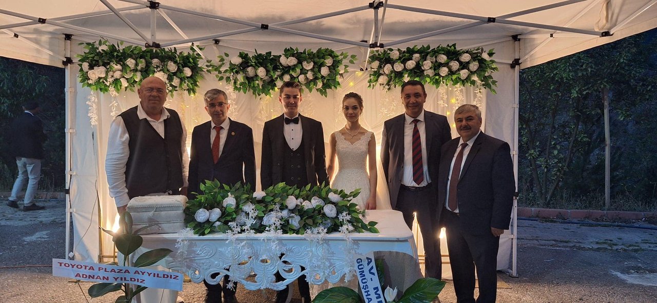 BAŞKANIMIZ, DÜĞÜN TÖRENLERİNE KATILARAK NİKAH KIYDI