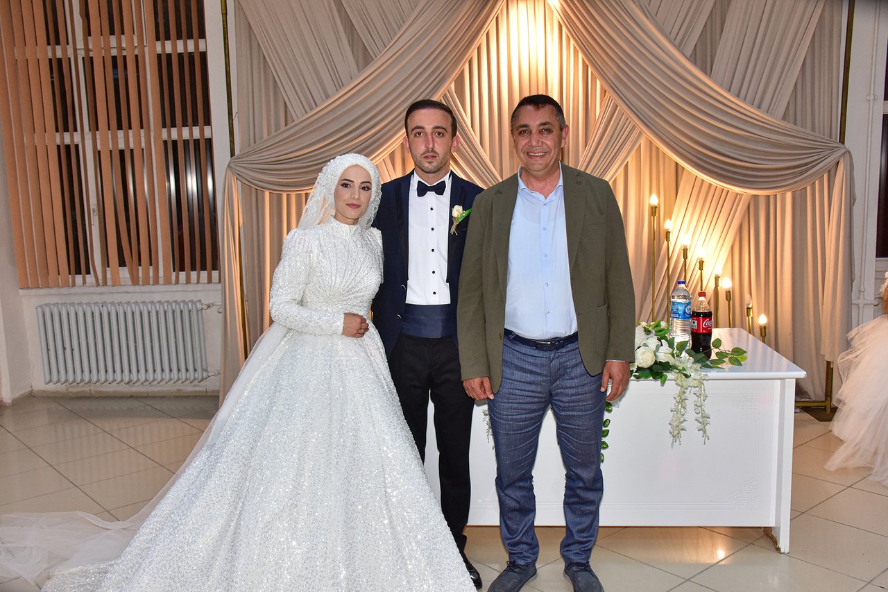 BAŞKANIMIZ, BÜŞRA ER VE İHSAN KABAN ÇİFTİMİZİN DÜĞÜN TÖRENLERİNE KATILDI