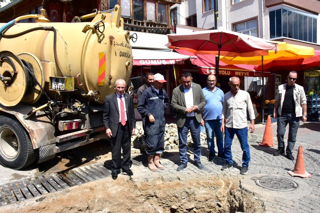 BAŞKANIMIZ, HASANBEY CADDESİ’NDE GERÇEKLEŞTİRİLEN ÇALIŞMAMIZI İNCELEDİ