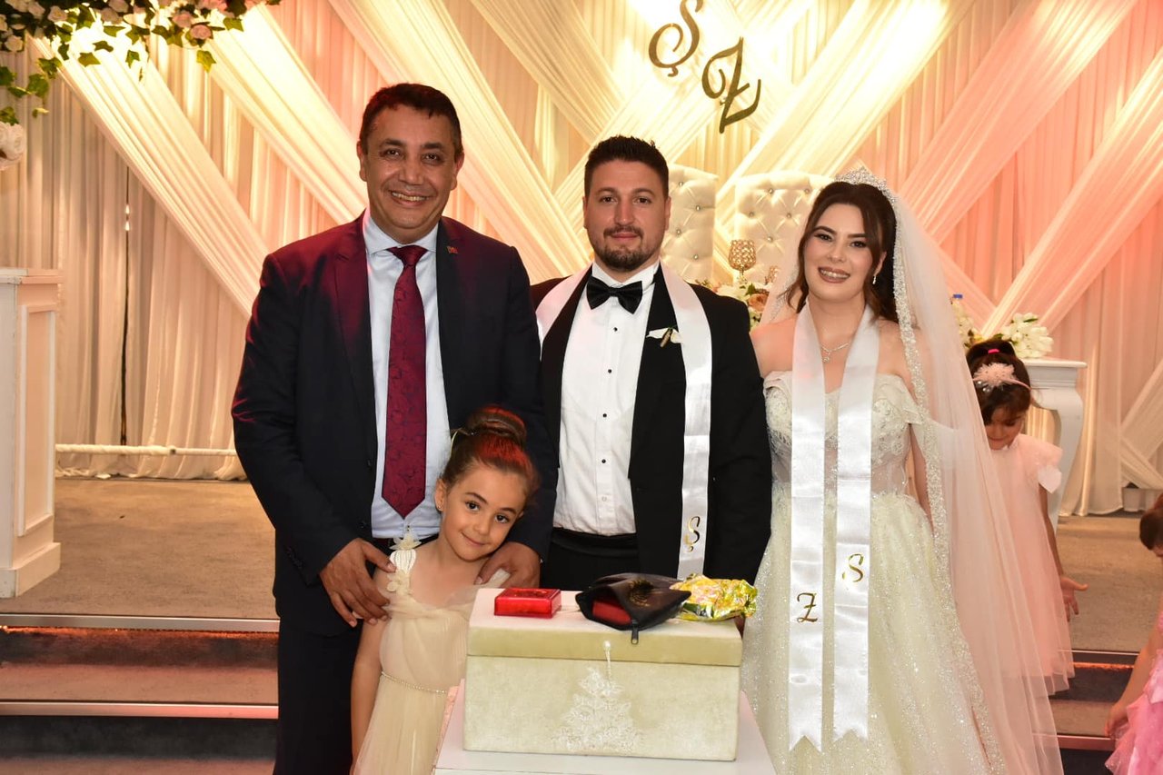 BAŞKANIMIZ, ŞEYMA COŞKUNOĞLU VE ZİYA KÖKSAL ÇİFTİNİN DÜĞÜN TÖRENLERİNE KATILDI