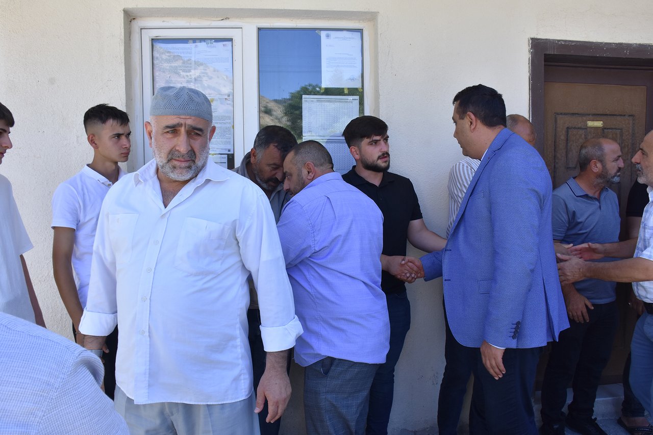 BAŞKANIMIZ, ESENYURT KÖYÜ SAKİNLERİNDEN VEFAT EDEN PUNPUL BAL'IN CENAZE TÖRENİNE KATILDI