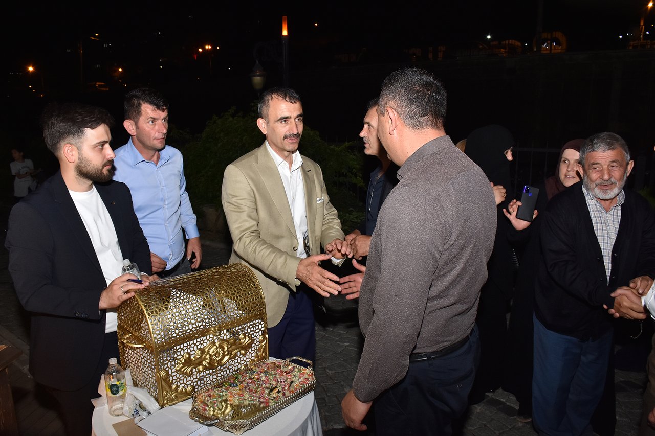 BAŞKANIMIZ, DÜĞÜN TÖRENLERİNE KATILDI NİKAH KIYDI
