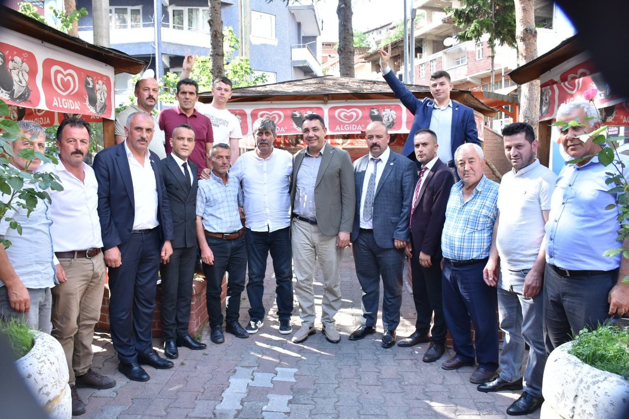 BAŞKANIMIZ, MHP TORUL İLÇE TEŞKİLATIMIZ VE HEMŞEHRİLERİMİZLE BAYRAMLAŞTI