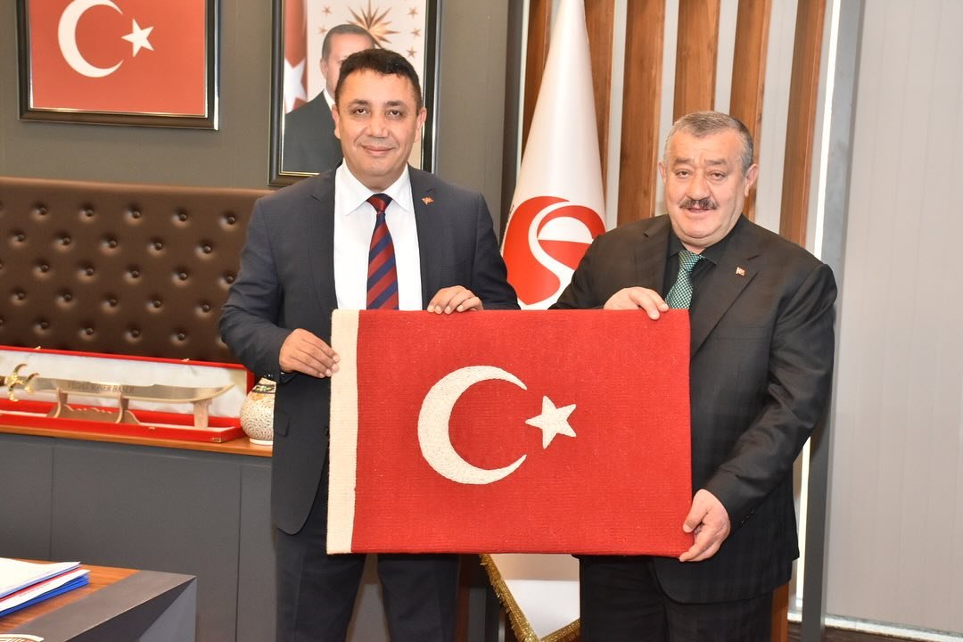 KELKİT BELEDİYE BAŞKANIMIZ SAYIN ÜNAL YILMAZ İLE BELEDİYE MECLİS ÜYESİ SAYIN ALPER DEMİR, BAŞKANIMIZI ZİYARET ETTİ