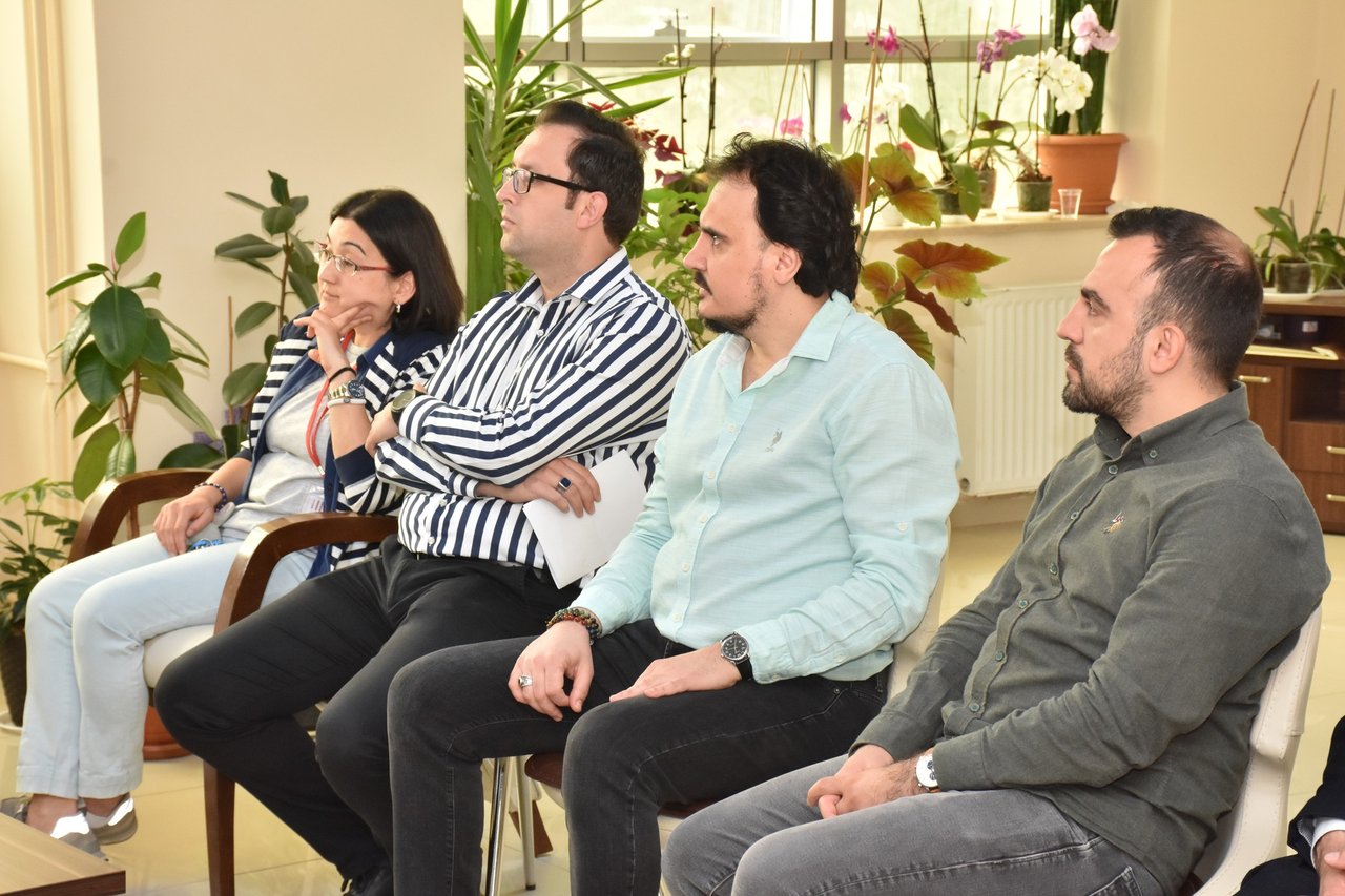 BAŞKANIMIZ GÜMÜŞHANE ÜNİVERSİTESİ AKADEMİK PERSONELLERİYLE ÇAY SAATİ PROGRAMINDA BİR ARAYA GELDİ