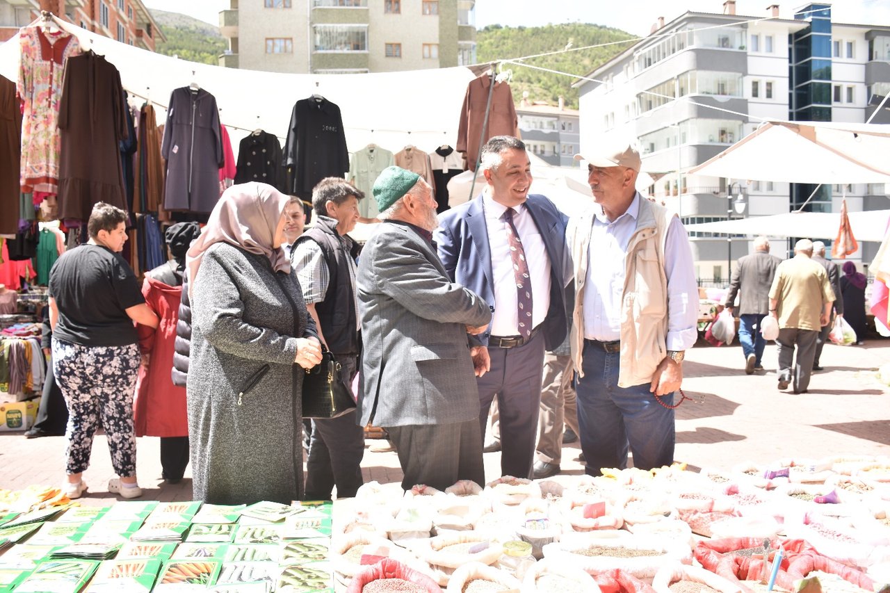 BAŞKANIMIZ SALI PAZARI ESNAFINI ZİYARET ETTİ