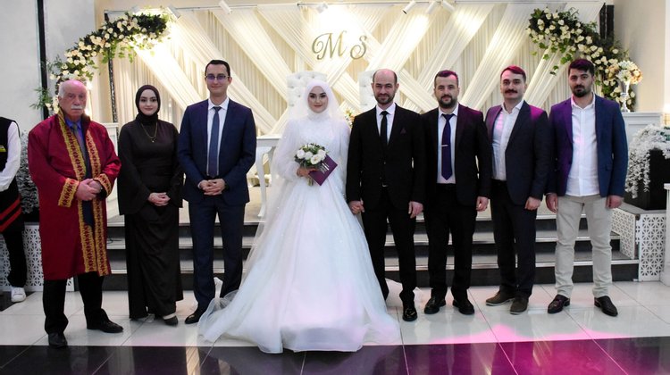 BAŞKAN VEKİLİMİZ HAMZA KARABULUT, NURSENA ÇITLAK VE M. EMİN CEYLAN’IV DÜĞÜN MERASİMİNE KATILDI