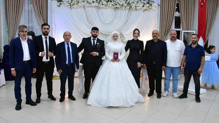BAŞKAN YARDIMCIMIZ ORHAN MAZMAN, KADER KAÇAN VE İBRAHİM ÖZDEMİR’İN DÜĞÜN MERASİMLERİNE KATILDI