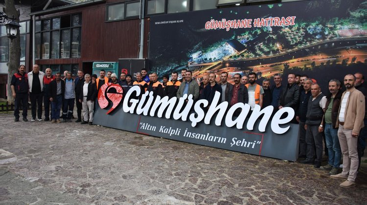 BAŞKANIMIZ, 1 MAYIS’TA NÖBETÇİ İŞÇİLERİMİZLE KAHVALTI PROGRAMINDA BULUŞTU