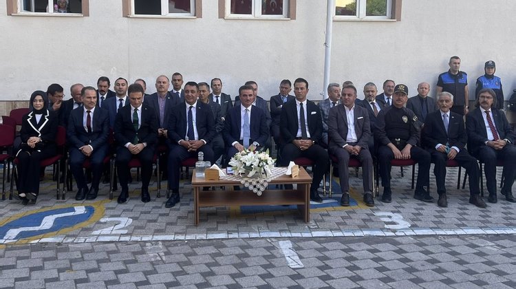 BAŞKANIMIZ, 2025-2026 EĞİTİM-ÖĞRETİM YILI AÇILIŞ PROGRAMINA KATILDI