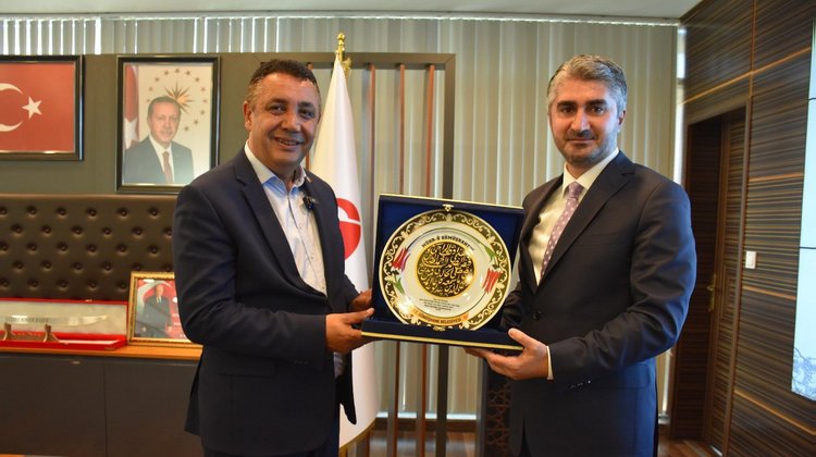 BAŞKANIMIZ, AİLE VE SOSYAL HİZMETLER BAKAN YARDIMCIMIZ SAYIN ZAFER TARIKDAROĞLU’NU AĞIRLADI