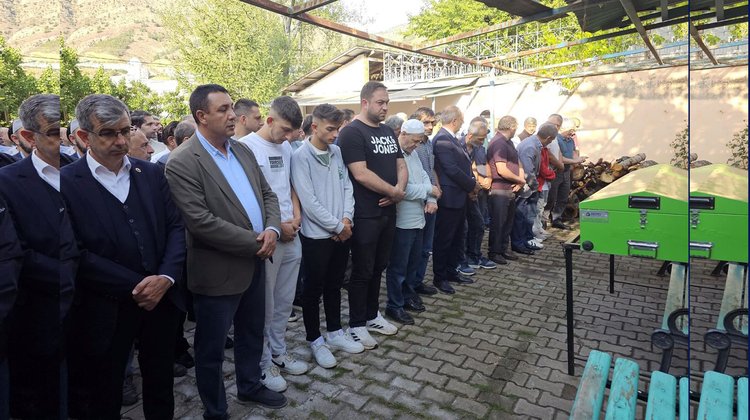 BAŞKANIMIZ, BAĞLARBAŞI MAHALLEMİZ SAKİNLERİNDEN AHMET ERSOY’U EBEDİYETE UĞURLADI