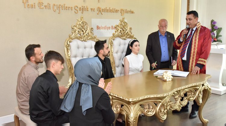 BAŞKANIMIZ, BERNA ZENGİN İLE YUSUF ZENGİN’İN NİKAHLARINI KIYDI