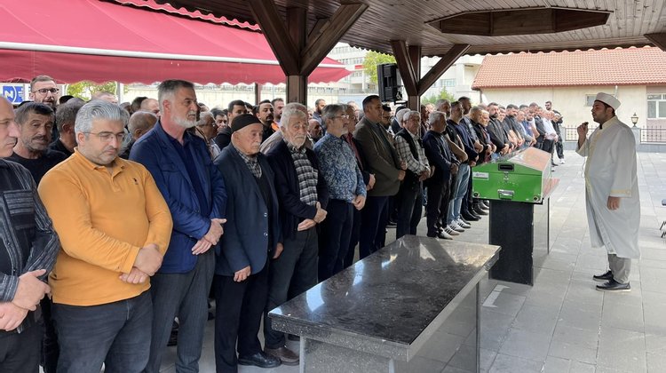 BAŞKANIMIZ, İLİMİZ AŞAĞI ÇAYIRARDI KÖYÜ SAKİNLERİNDEN HASBİ ATALAY’I EBEDİYETE UĞURLADI