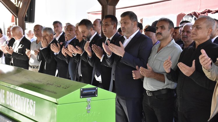 BAŞKANIMIZ, İLİMİZ DÖRTKONAK KÖYÜ SAKİNLERİNDEN RAHMİ SADIK'I EBEDİYETE UĞURLADI