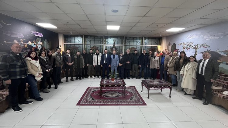 BAŞKANIMIZ, İLİMİZDE GÖREV YAPAN BASIN MENSUPLARIYLA BİR ARAYA GELDİ.