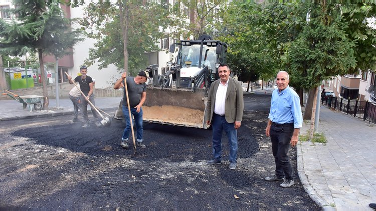 BAŞKANIMIZ, KARAER MAHALLEMİZ SEBAHATTİN AYTAÇ CADDESİNDE YAPILAN ÇALIŞMALARI İNCELEDİ