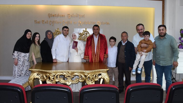 BAŞKANIMIZ, KÜBRA KUDUŞ VE EMRAH ARSLAN KARDEŞLERİMİZİN NİKAH AKDİNİ GERÇEKLEŞTİRDİ