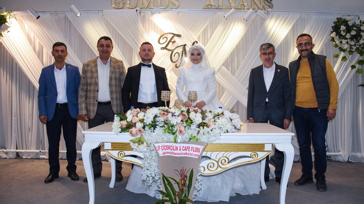 BAŞKANIMIZ, MERYEM UYGUR VE EMRAH BAL KARDEŞLERİMİZİN DÜĞÜN MERASİMLERİNE KATILIM SAĞLADI
