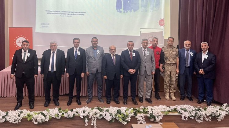 BAŞKANIMIZ, MEVLİD-İ NEBİ HAFTASI KAPSAMINDA, ‘HZ. PEYGAMBER VE AİLE’ KONULU KONFERANSA KATILDI