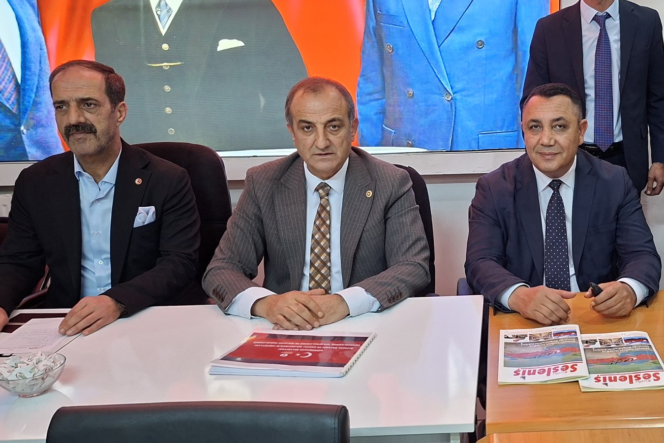BAŞKANIMIZ, MİLLİYETÇİ HAREKET PARTİSİ GÜMÜŞHANE İL BAŞKANLIĞIMIZDA KAPSAMLI BİR SUNUM GERÇEKLEŞTİRDİ