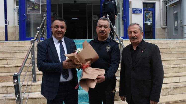 BAŞKANIMIZ, POLİS HAFTASI MÜNASEBETİYLE, İL EMNİYET MÜDÜRÜMÜZ İSMAİL KARASAKAL’I ZİYARET ETTİ