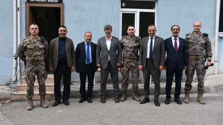 BAŞKANIMIZ, POLİS ÖZEL HAREKATIMIZIN 42. KURULUŞ YIL DÖNÜMÜ VESİLESİYLE MÜDÜRLÜĞÜMÜZÜ ZİYARET ETTİ
