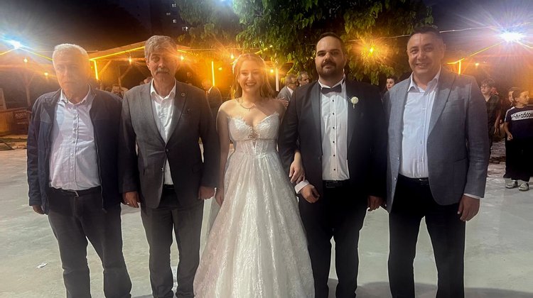 BAŞKANIMIZ, SELİN BAYRAM VE MEHMET KIVRAK KARDEŞLERİMİZİN DÜĞÜN MERASİMLERİNE KATILDI