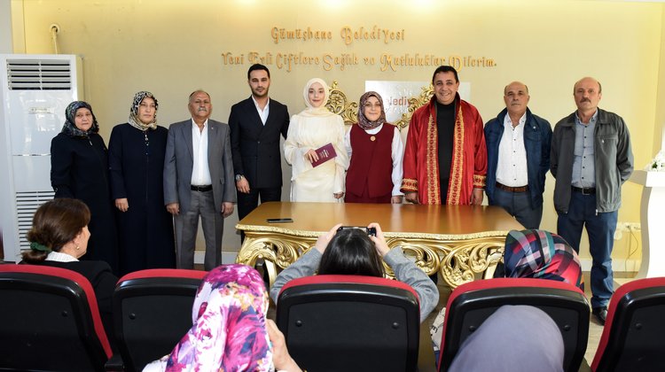BAŞKANIMIZ, SELMA ABİŞ VE ALPER TÜRKYILMAZ KARDEŞLERİMİZİN NİKAH AKDİNİ GERÇEKLEŞTİRDİ