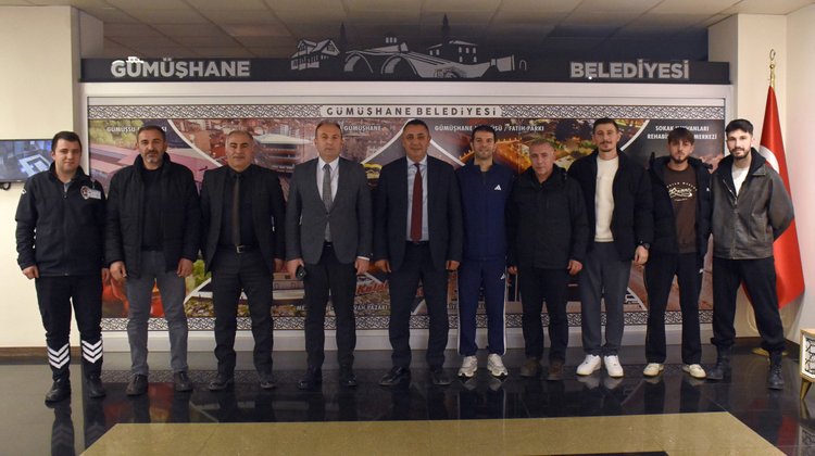 BAŞKANIMIZ, SPOR CAMİAMIZIN KIYMETLİ TEMSİLCİLERİNE ÇALIŞMALARINDA BAŞARILAR DİLEDİ