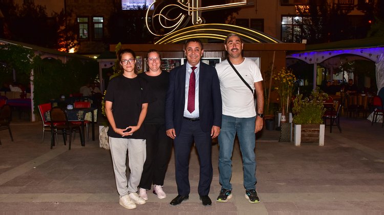 BAŞKANIMIZ, SÜLEYMAN BAYRAM VE AİLESİ İLE MEMLEKET ÜZERİNE SOHBET ETTİ