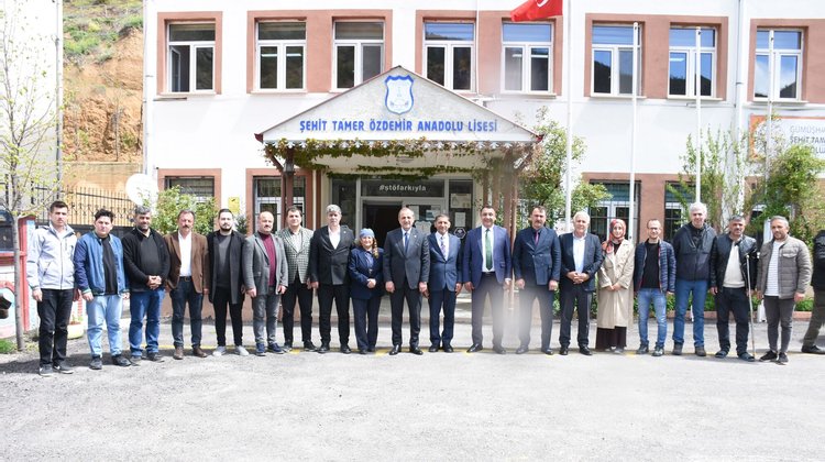 BAŞKANIMIZ, TORUL İLÇEMİZDE ŞEHİT TAMER ÖZDEMİR ANADOLU LİSESİNİ ZİYARET ETTİ