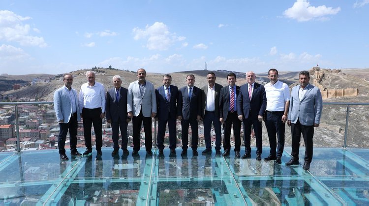BAŞKANIMIZ,DOĞU KARADENİZ BELEDİYELER BİRLİĞİ TOPLANTISI BAYBURT’TA KATILDI