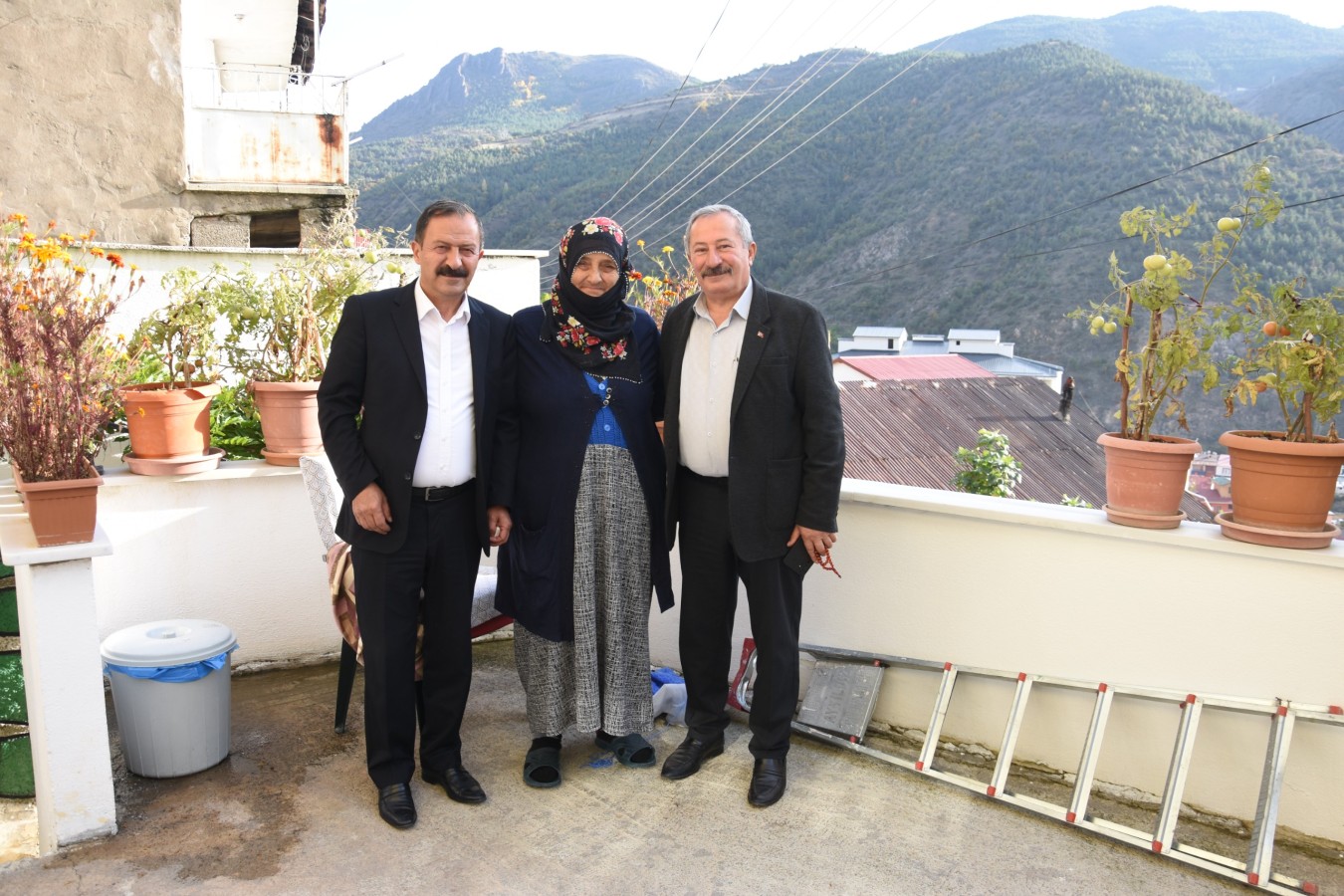 BELEDİYE BAŞKAN VEKİLİMİZ ABDULLAH ÇİMEN HASANBEY MAHALLEMİZDE ÇEŞMİNAZ TAŞTAN’I ZİYARET ETTİ