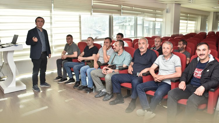 BELEDİYEMİZ İLE HALK EĞİTİM MERKEZİ İŞ BİRLİĞİYLE ‘KURBAN KESİM ELEMANI’ KURSU AÇILDI