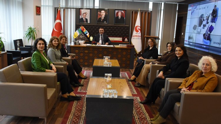 TÜRK KADINLAR BİRLİĞİ GÜMÜŞHANE ŞUBESİ BAŞKANI NERMİN DABAĞ VE YÖNETİM KURULUNDAN BAŞKANIMIZA ZİYARET